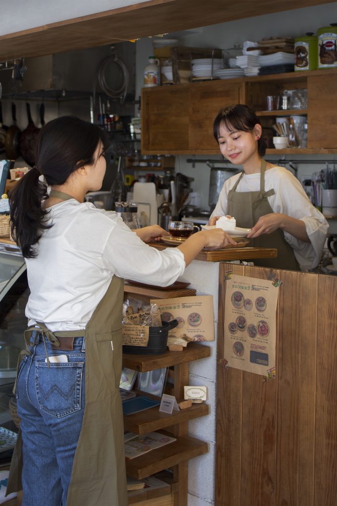 Thai retailer using AI demand forecasting